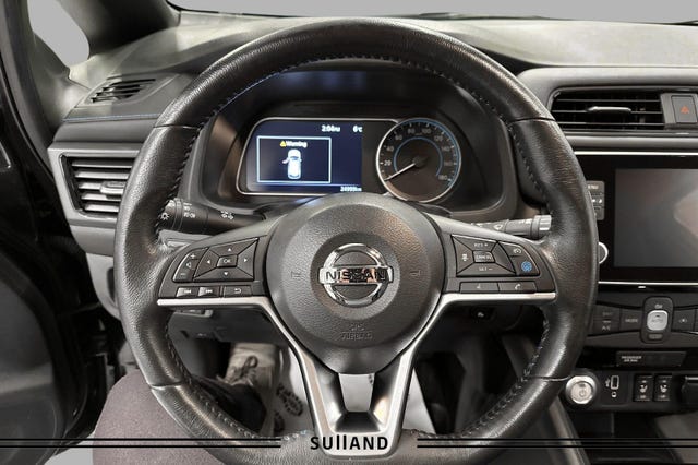 2020 NISSAN LEAF - 11