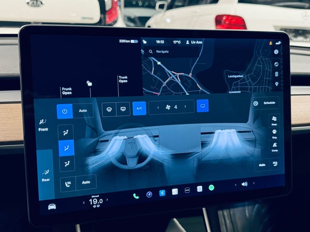 2019 TESLA MODEL 3 - 11