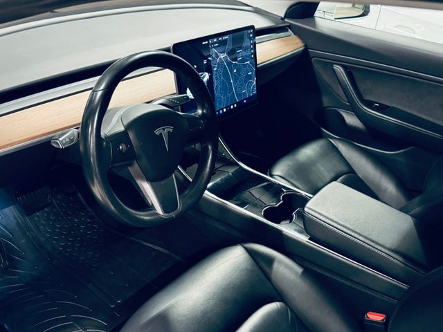 2019 TESLA MODEL 3 - 8