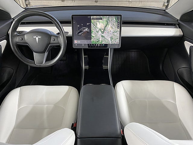 2019 TESLA MODEL 3 - 10