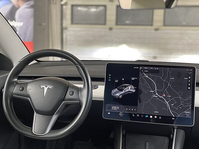 2019 TESLA MODEL 3 - 11