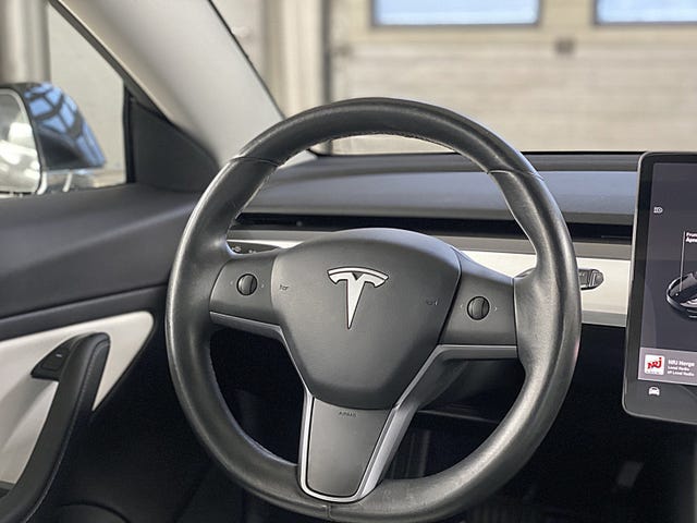 2019 TESLA MODEL 3 - 12