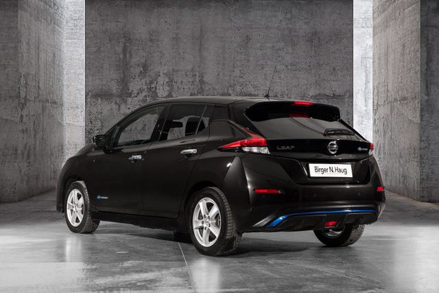 2020 NISSAN LEAF - 8