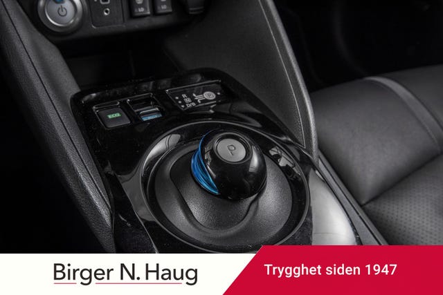 2020 NISSAN LEAF - 10