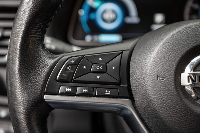 2020 NISSAN LEAF - 14