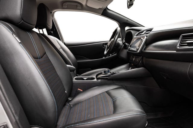 2020 NISSAN LEAF - 9