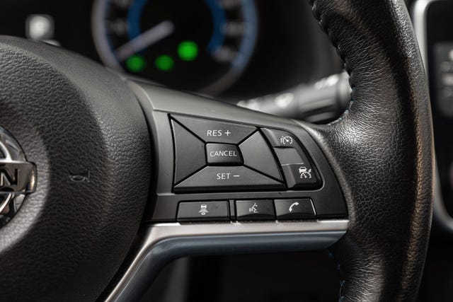 2020 NISSAN LEAF - 15