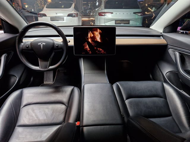 2019 TESLA MODEL 3 - 14