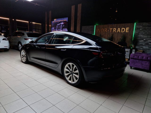 2019 TESLA MODEL 3 - 8
