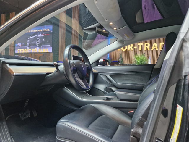 2019 TESLA MODEL 3 - 12