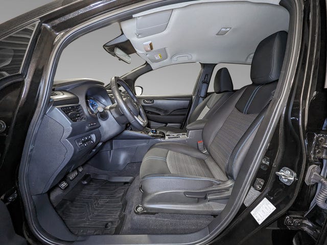 2020 NISSAN LEAF - 11