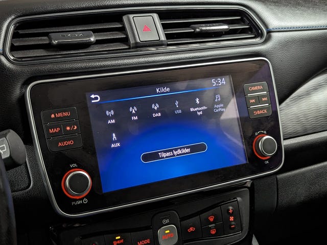 2020 NISSAN LEAF - 26