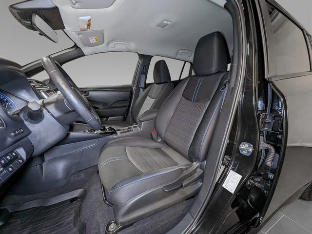 2020 NISSAN LEAF - 12