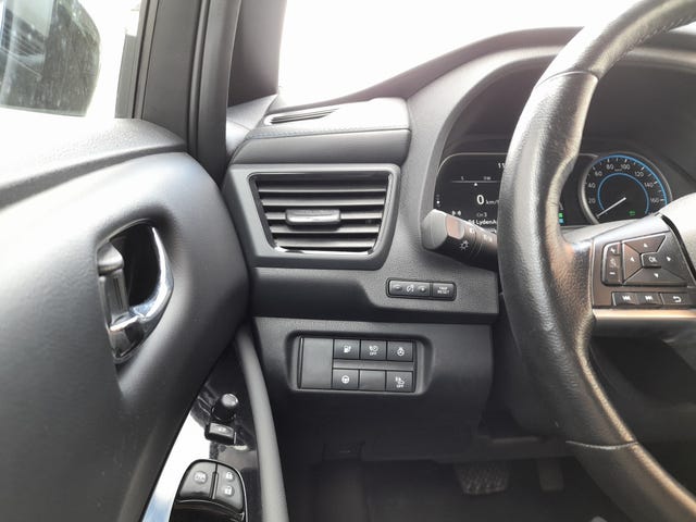 2019 NISSAN LEAF - 9