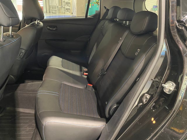 2019 NISSAN LEAF - 10