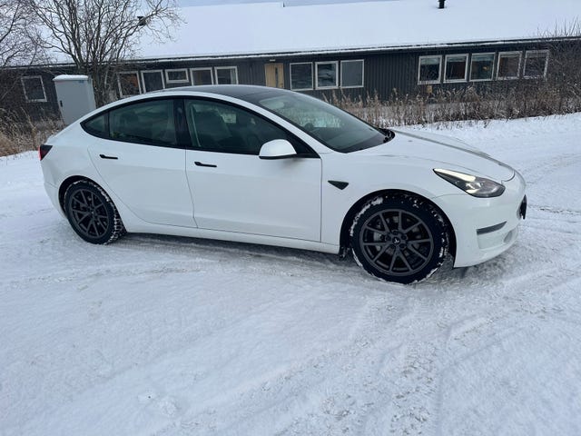 5YJ3E7EB3MF940852 2021 TESLA MODEL 3-1