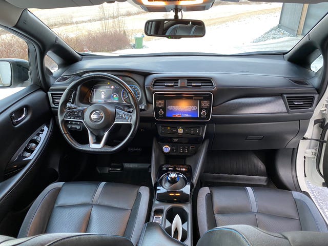 2019 NISSAN LEAF - 17