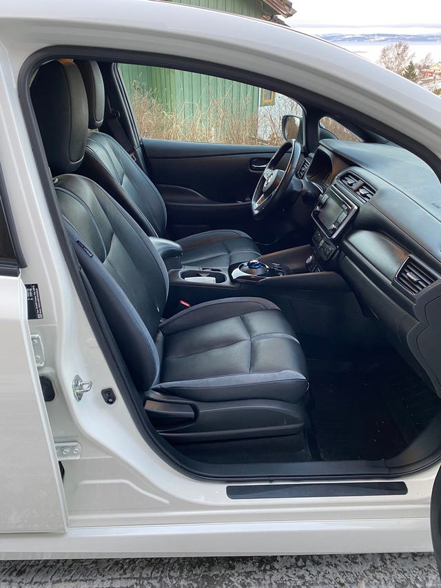 2019 NISSAN LEAF - 14