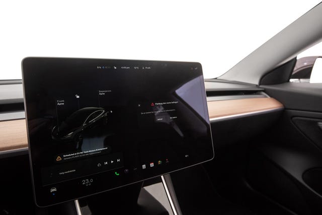 2019 TESLA MODEL 3 - 11
