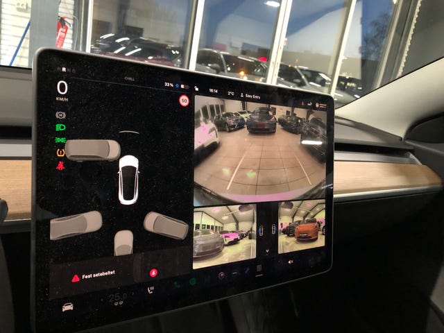 2021 TESLA MODEL 3 - 31