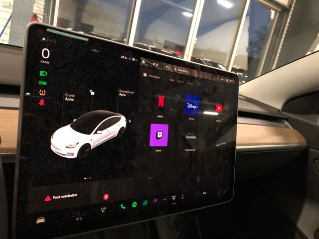 2021 TESLA MODEL 3 - 41