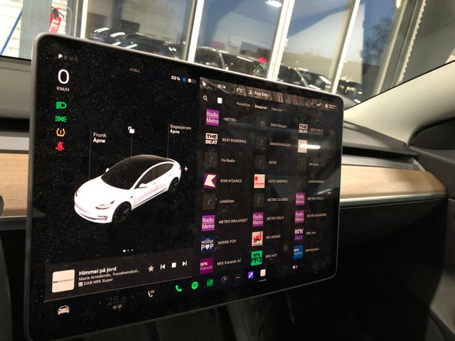 2021 TESLA MODEL 3 - 38