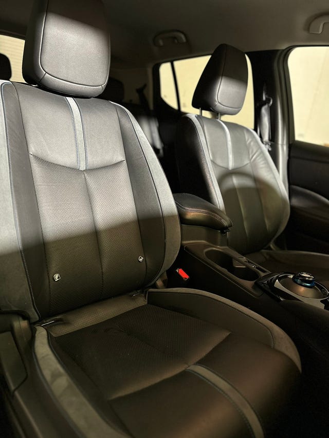 2019 NISSAN LEAF - 26