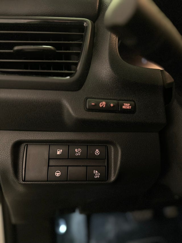 2019 NISSAN LEAF - 23
