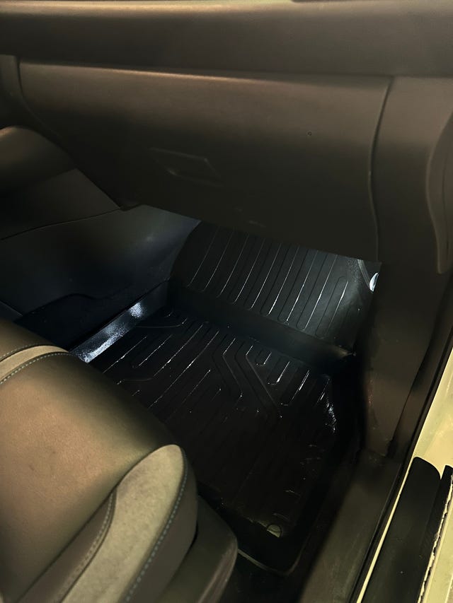 2019 NISSAN LEAF - 28