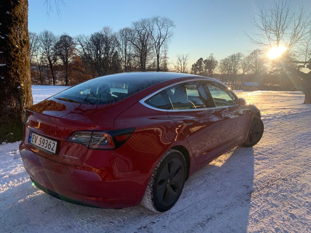 2019 TESLA MODEL 3 - 10