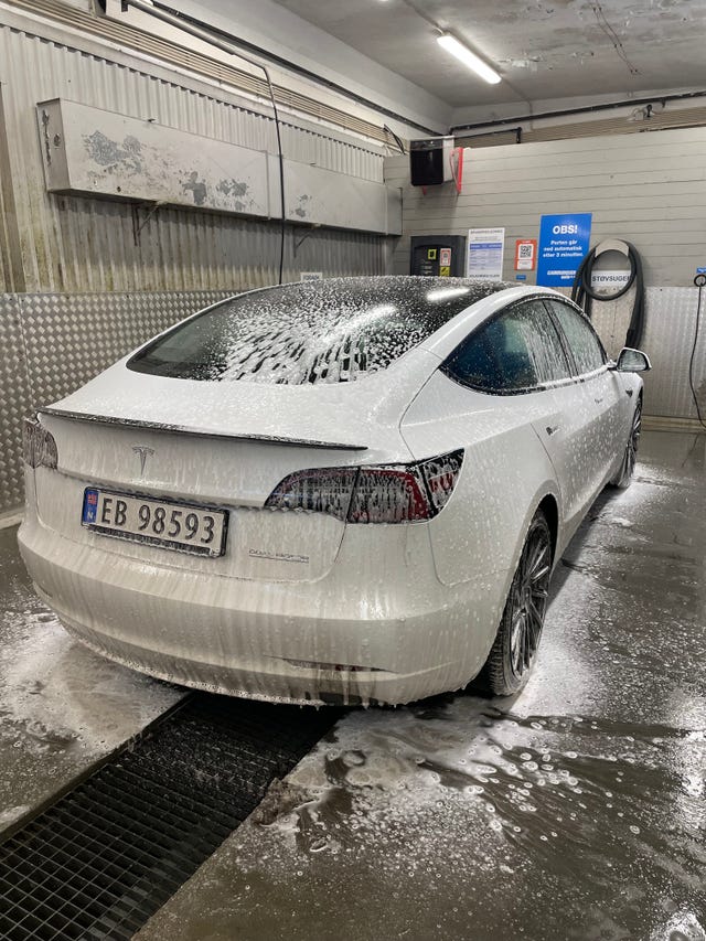 5YJ3E7EC4MF828277 2021 TESLA MODEL 3-2