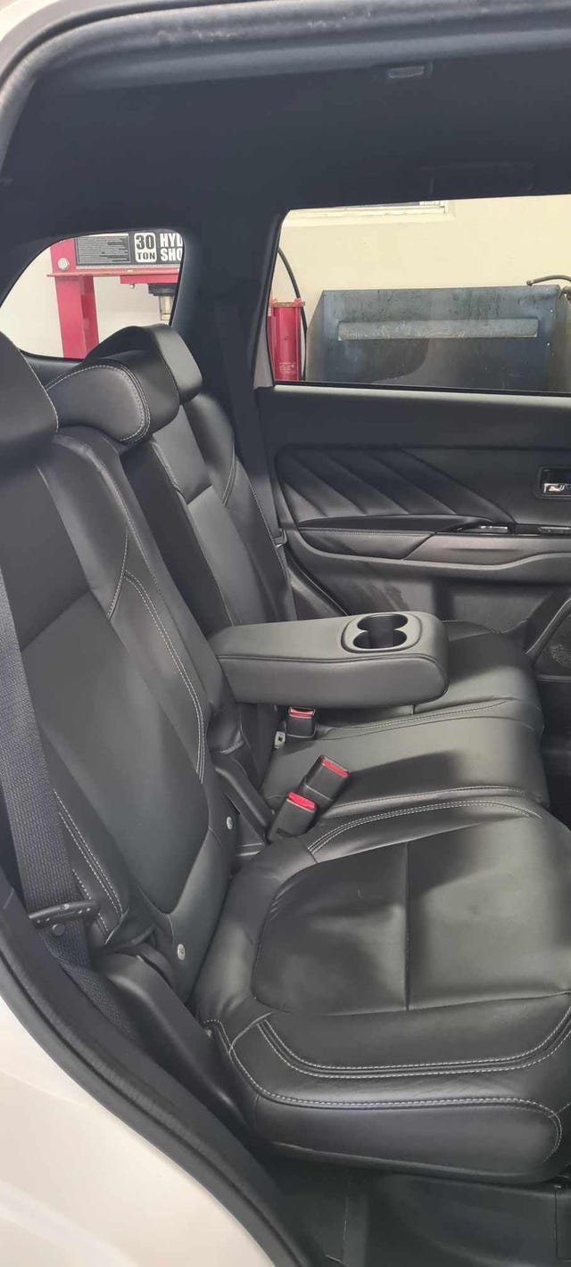 2020 MITSUBISHI OUTLANDER - 23