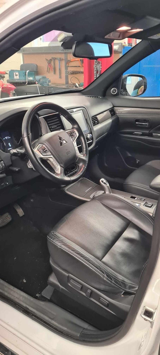 2020 MITSUBISHI OUTLANDER - 17