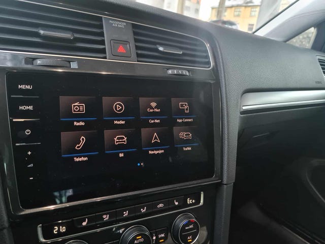 2019 VOLKSWAGEN GOLF - 28