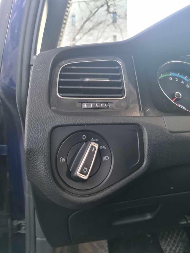 2019 VOLKSWAGEN GOLF - 17