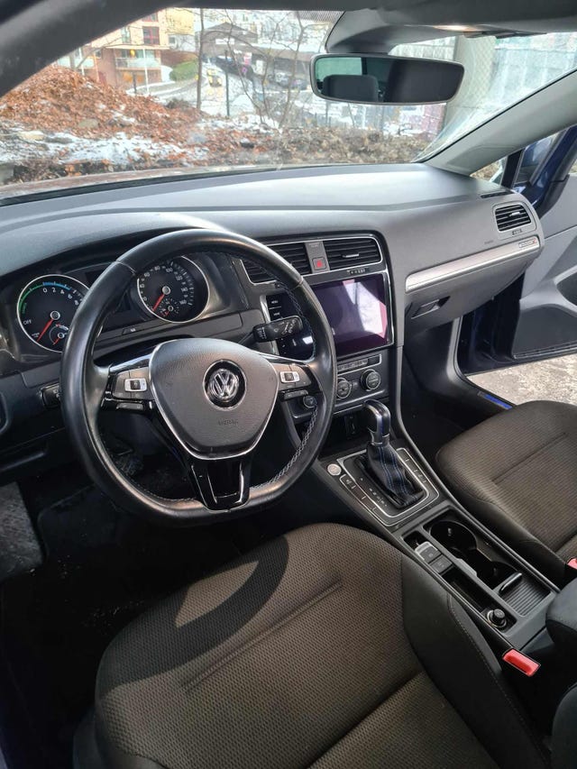 2019 VOLKSWAGEN GOLF - 10