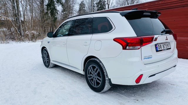 JMBXDGG3WLZ039875 2020 MITSUBISHI OUTLANDER-3
