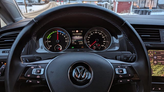 2018 VOLKSWAGEN GOLF - 16