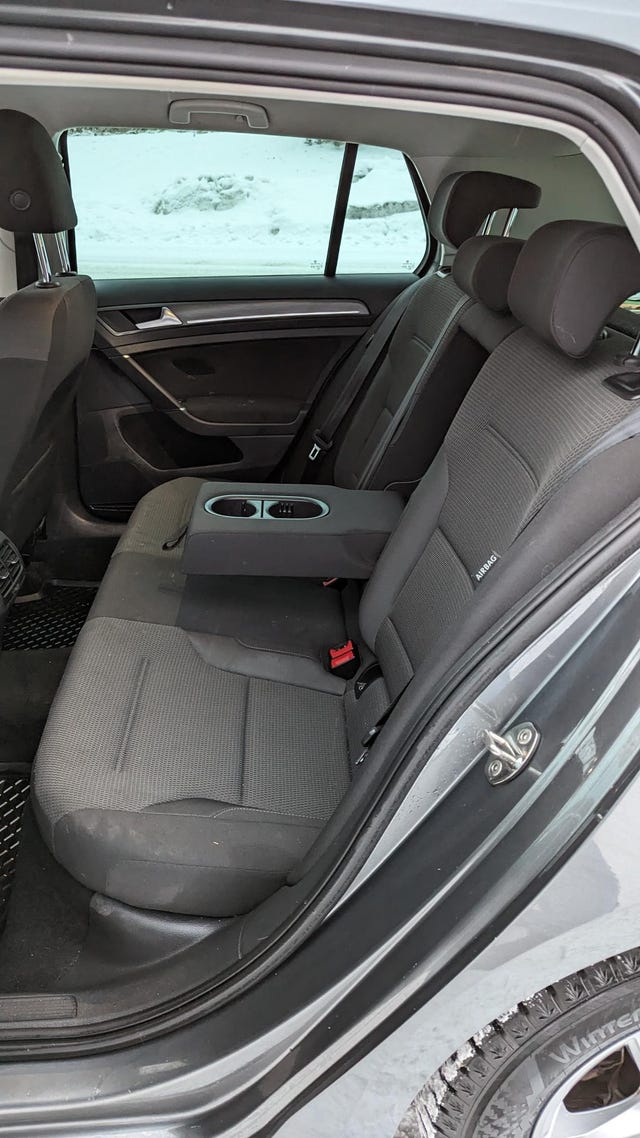 2018 VOLKSWAGEN GOLF - 9