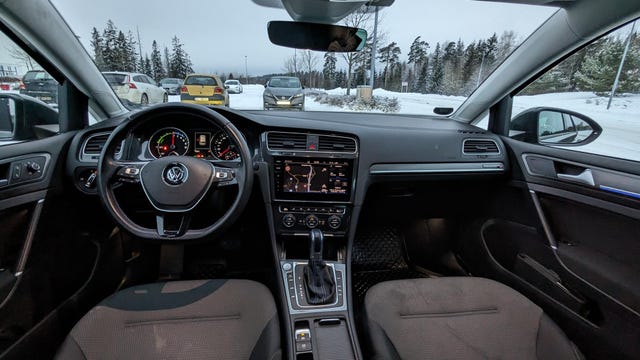 2018 VOLKSWAGEN GOLF - 15