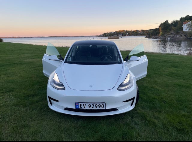 5YJ3E7EA9KF468113 2019 TESLA MODEL 3-0