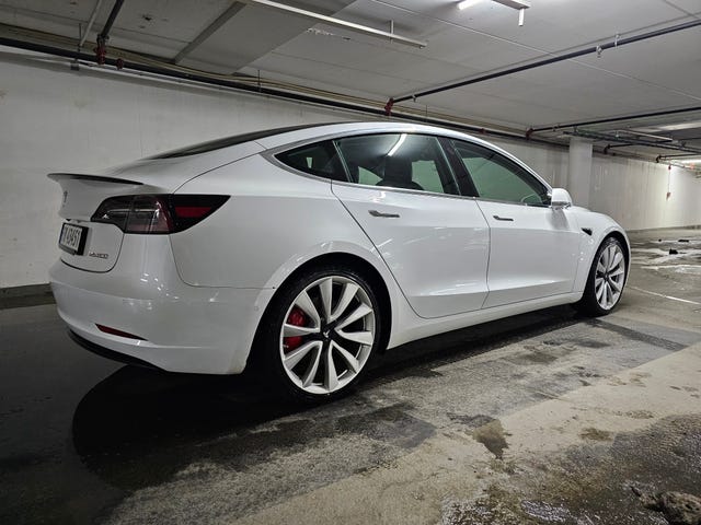 5YJ3E7EB9KF207427 2019 TESLA MODEL 3-4