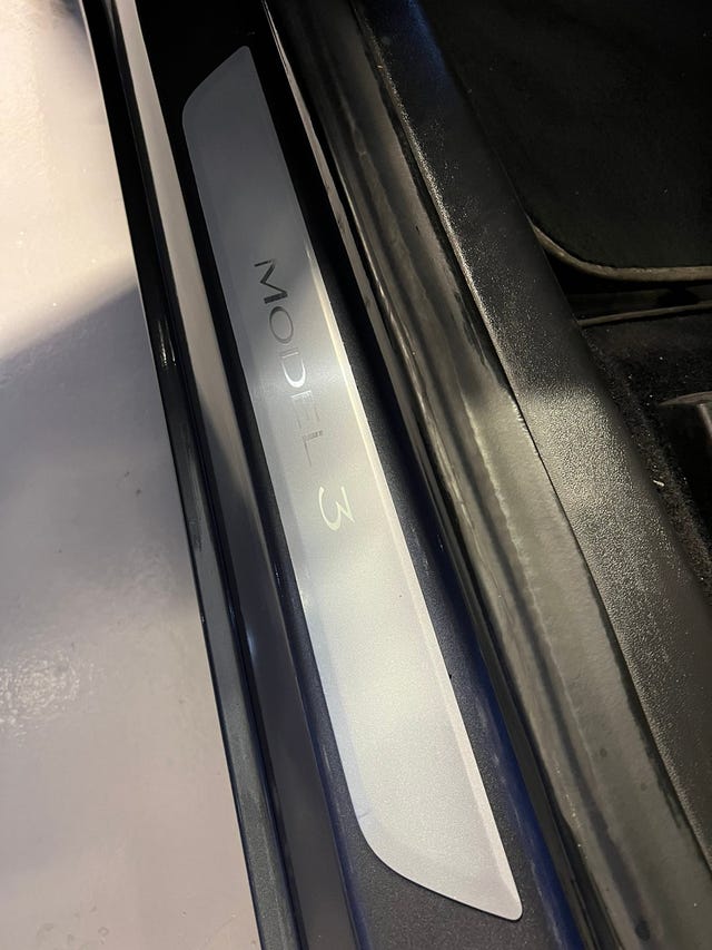 2019 TESLA MODEL 3 - 8