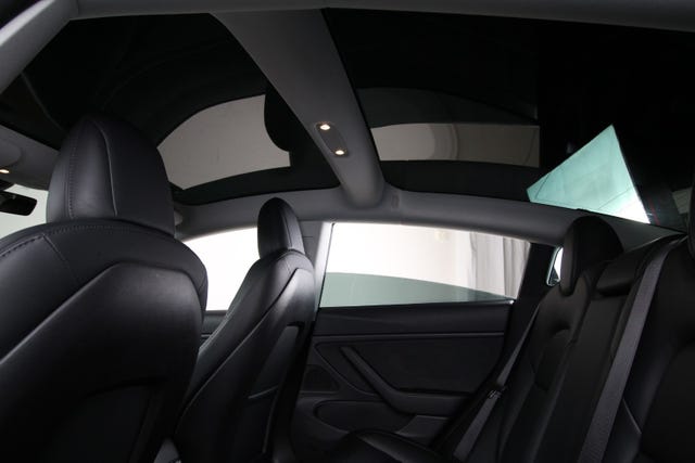 2019 TESLA MODEL 3 - 13