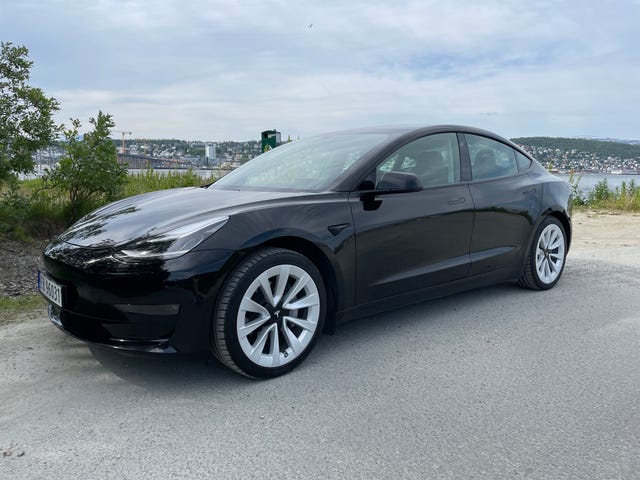 5YJ3E7EB3MF831761 2021 TESLA MODEL 3-1