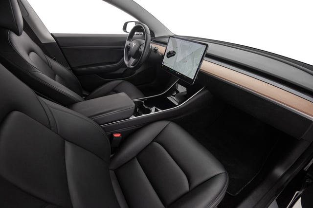2019 TESLA MODEL 3 - 10