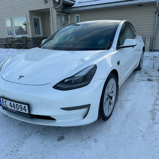 5YJ3E7EB4MF944649 2021 TESLA MODEL 3-2