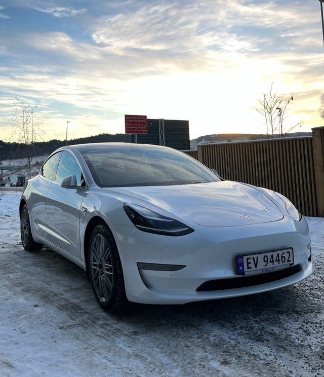 5YJ3E7EB4KF458100 2019 TESLA MODEL 3-0