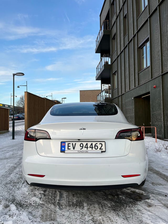 5YJ3E7EB4KF458100 2019 TESLA MODEL 3-4