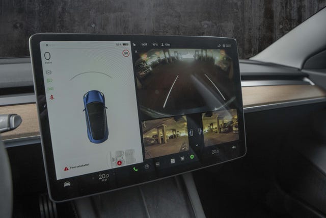 2021 TESLA MODEL 3 - 15